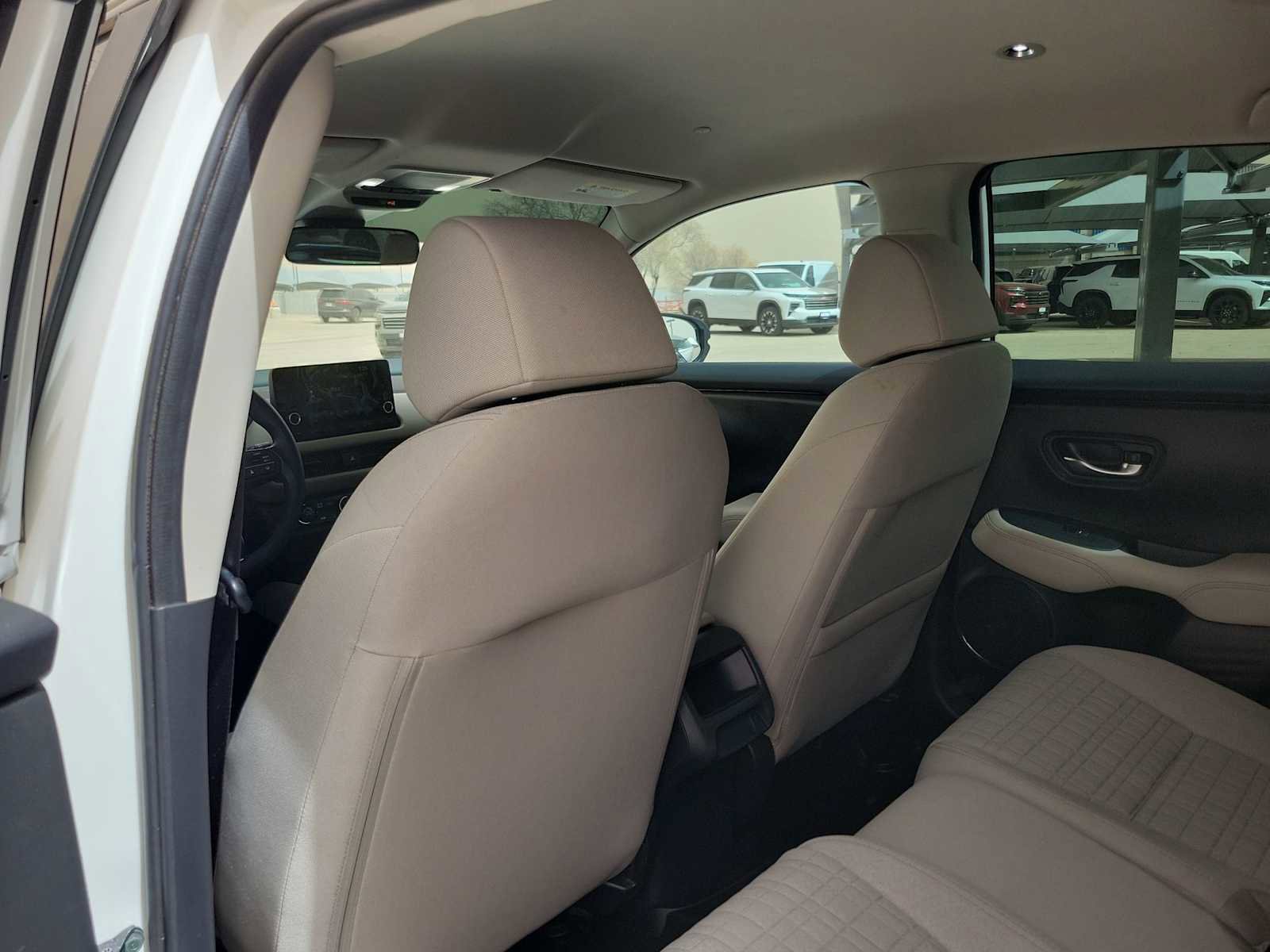 Used 2025 Honda HR-V LX image 8