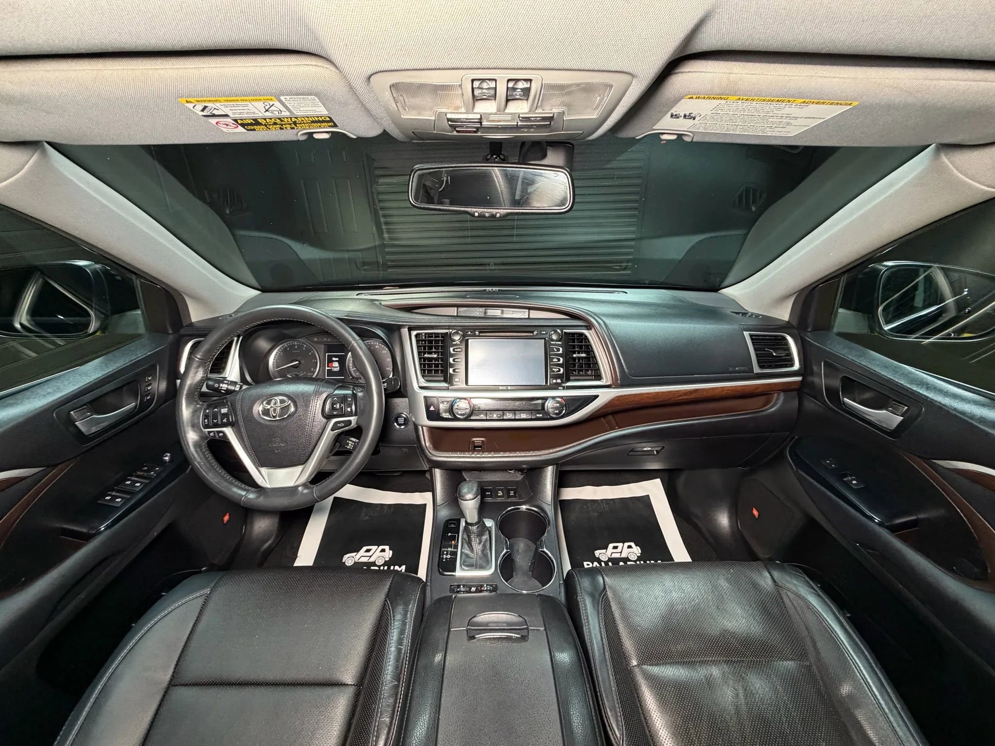 Used 2015 Toyota Highlander Limited Platinum image 27