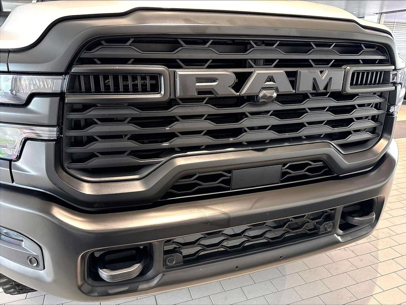 Used 2025 RAM 3500 Tradesman AWD/4WD image 35
