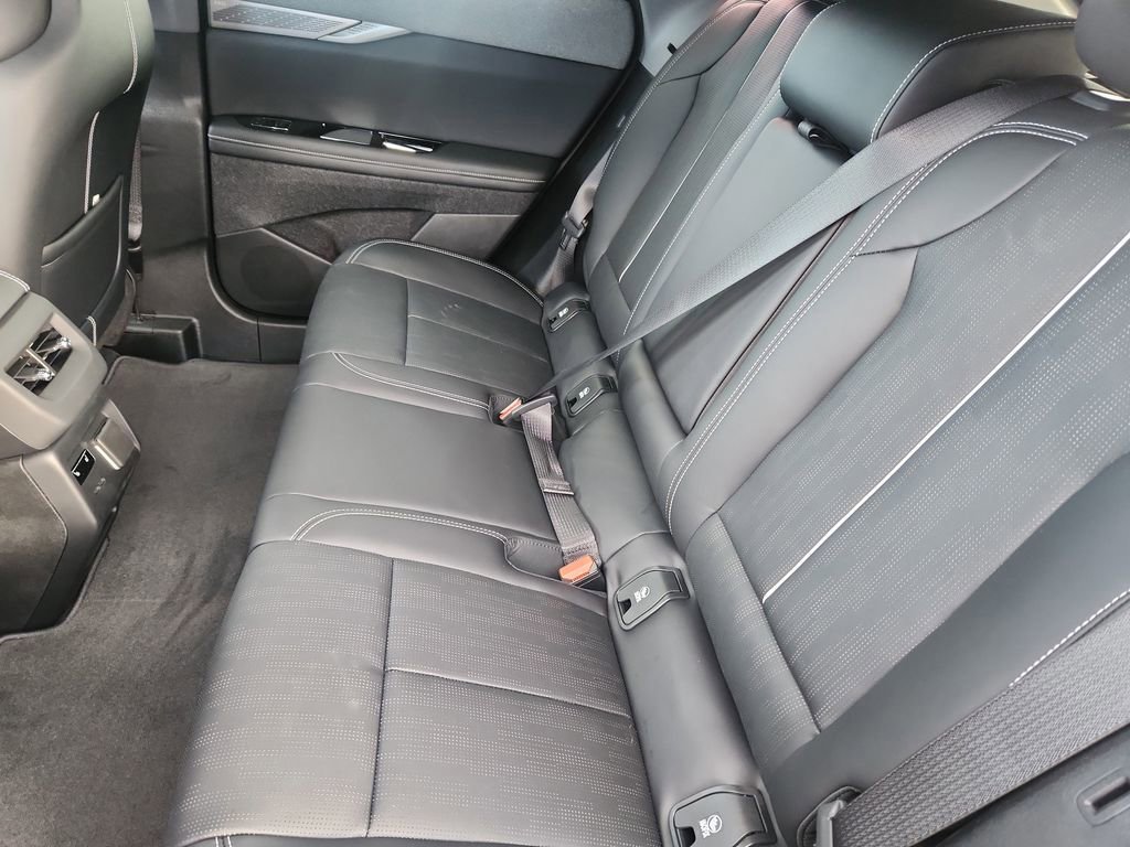 New 2026 Cadillac Optiq Luxury 2 image 16