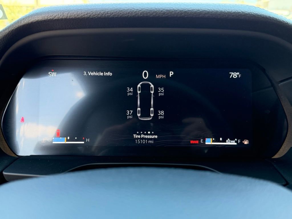 Used 2024 Jeep Grand Cherokee L Limited w/ Luxury Tech Group II image 19