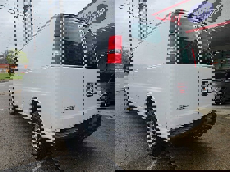 Used 2021 Chevrolet Express 2500 Extended w/ Driver Convenience Package image 22