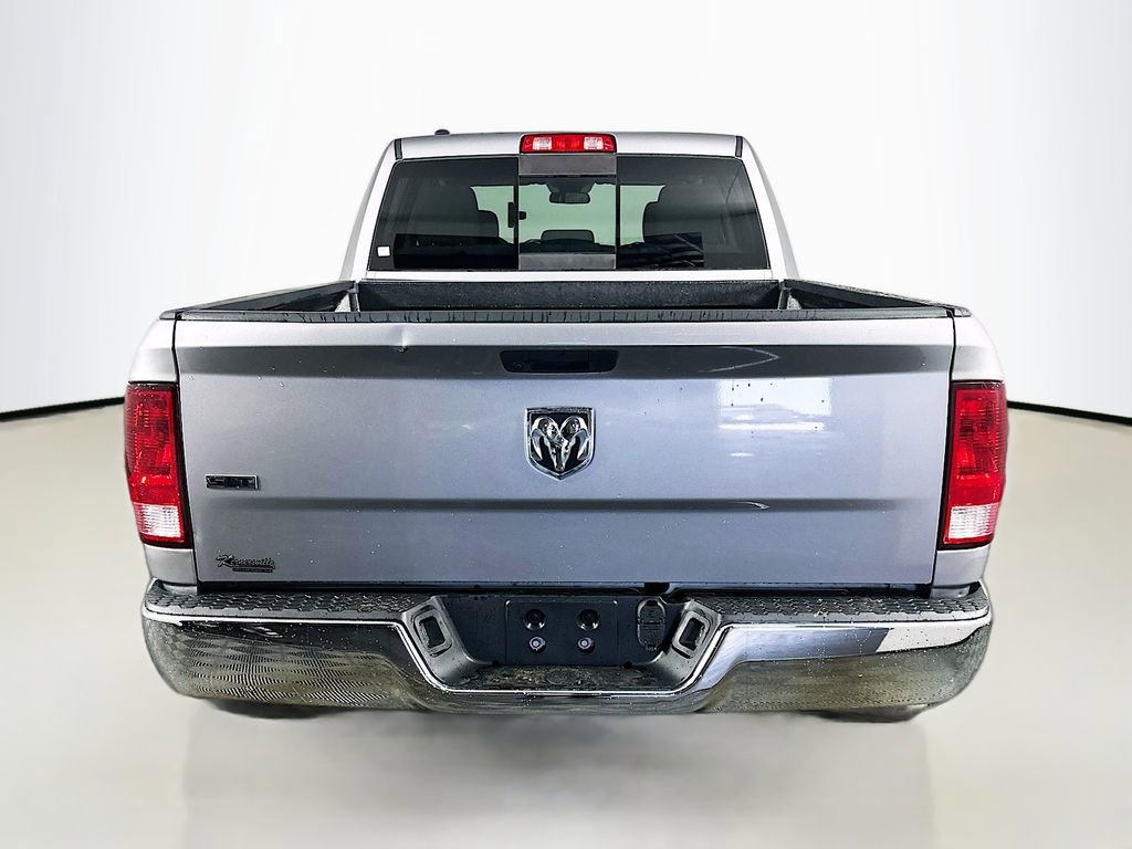 Used 2020 RAM 1500 Classic SLT image 6