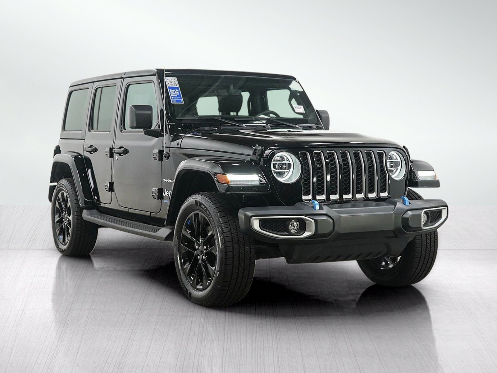 Used 2022 Jeep Wrangler Unlimited Sahara w/ Cold Weather Group AWD/4WD image 7