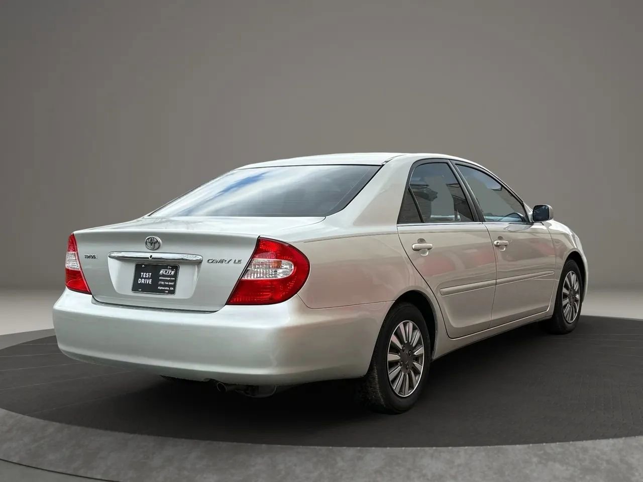Used 2002 Toyota Camry LE image 4