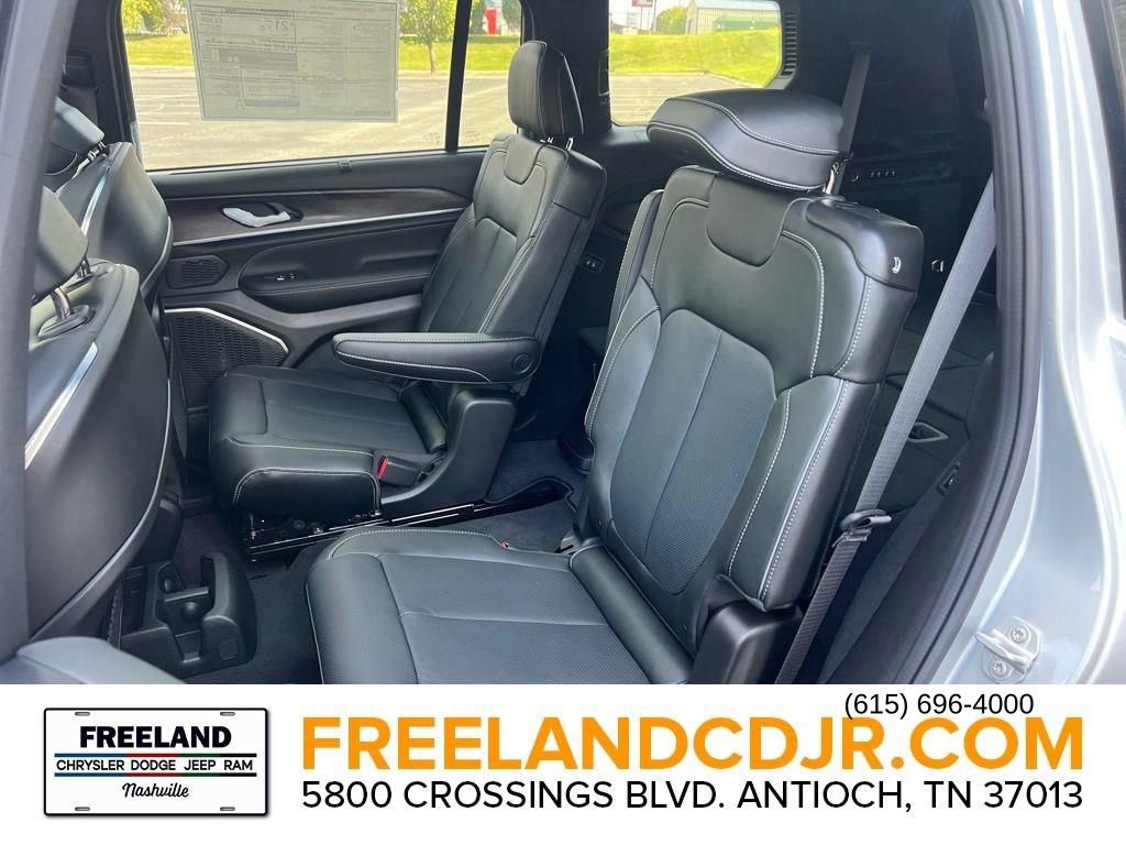New 2025 Jeep Grand Cherokee L Overland w/ Luxury Tech Group IV AWD/4WD image 26