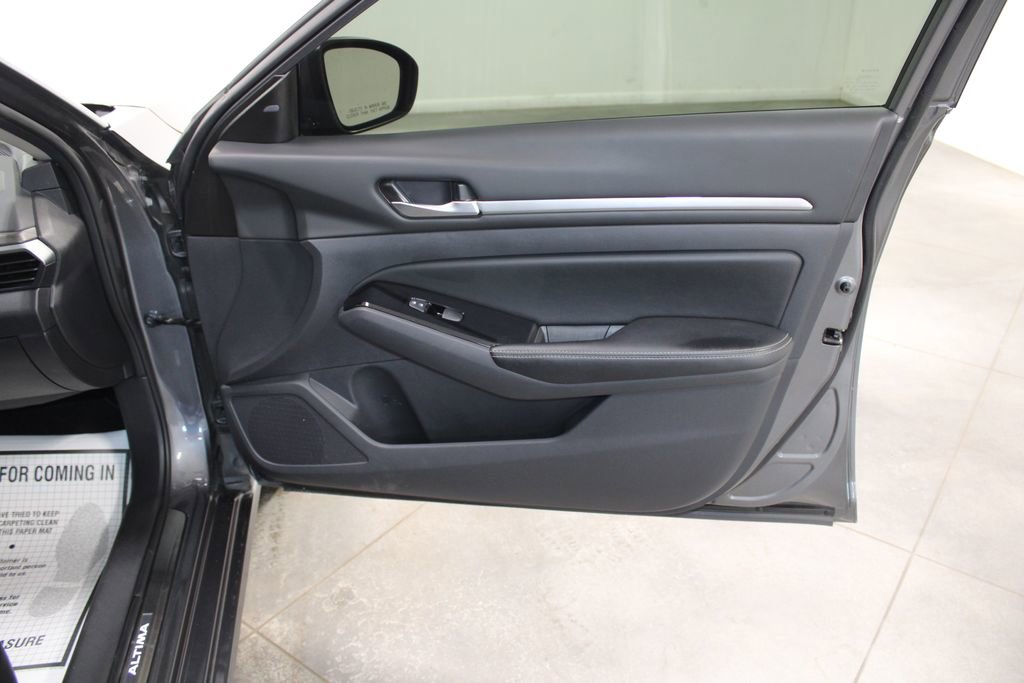 Used 2024 Nissan Altima 2.5 SL image 30