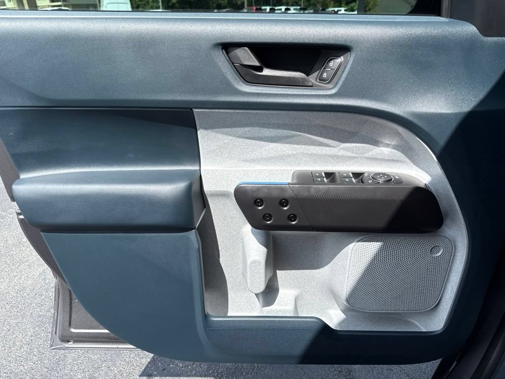 New 2026 Ford Maverick XLT w/ XLT Luxury Package FWD image 11