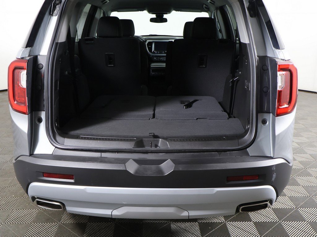 Used 2023 GMC Acadia SLE w/ Driver Convenience Package image 16