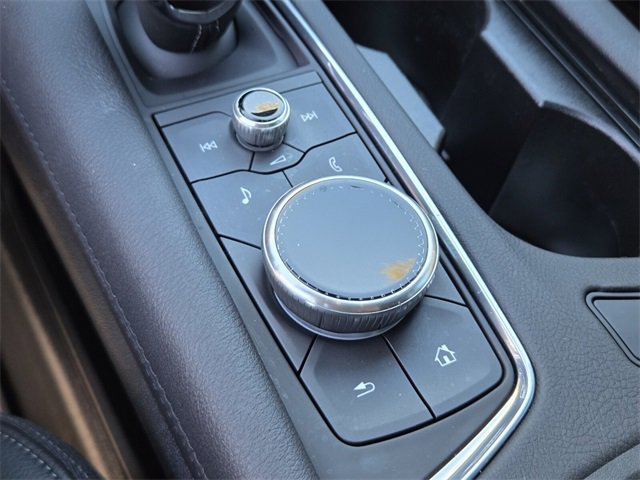 New 2025 Cadillac XT6 Luxury image 28