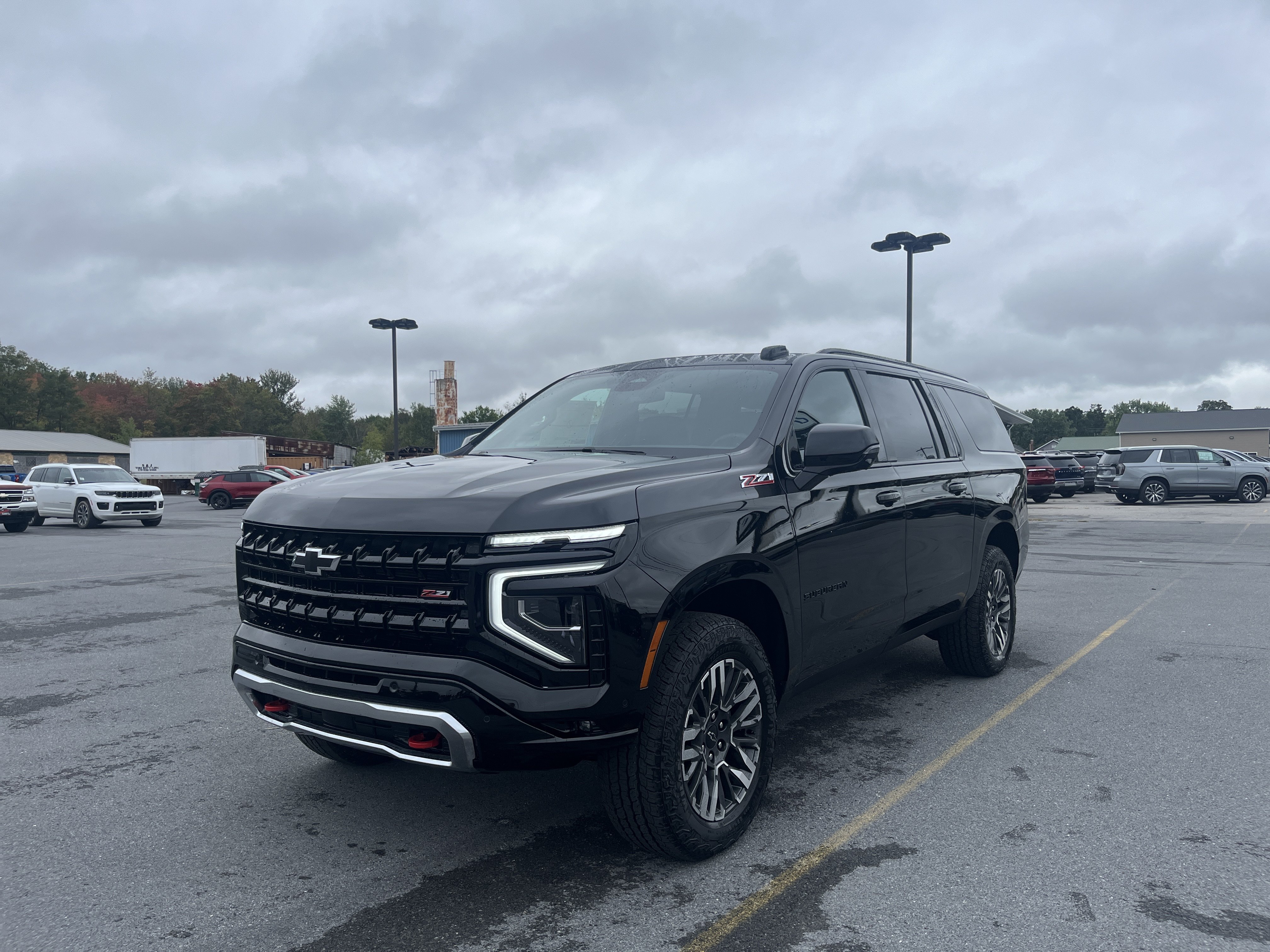 New 2026 Chevrolet Suburban Z71 w/ Comfort Package AWD/4WD image 2