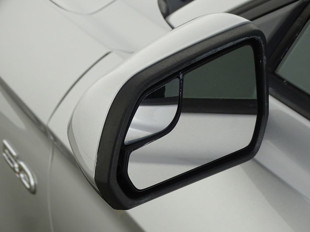 Used 2017 Ford Mustang GT image 32