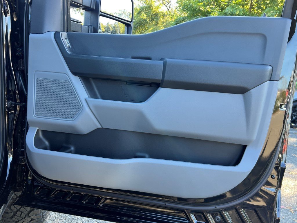 New 2026 Ford F350 XL w/ XL Off-Road Package image 9