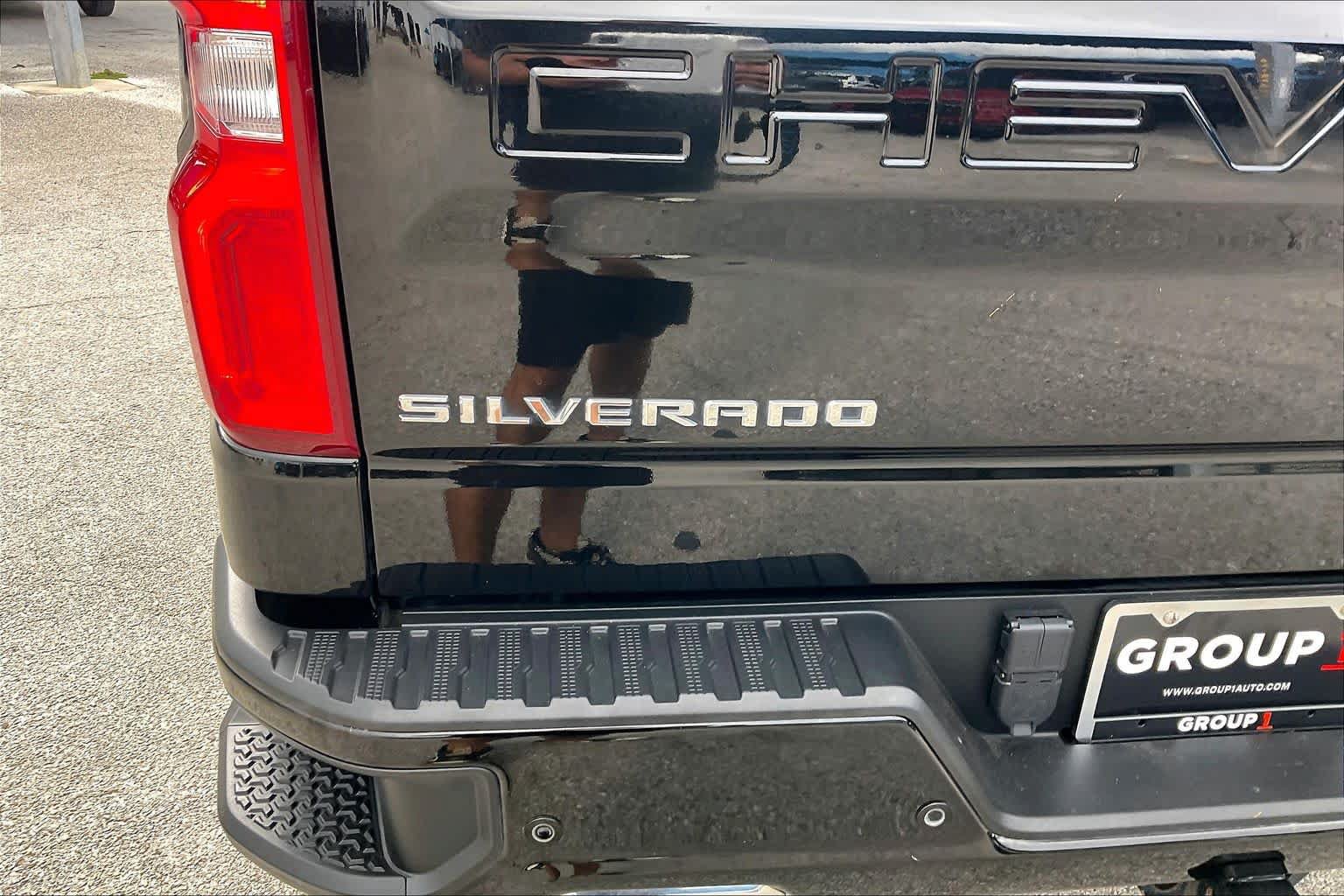 Used 2023 Chevrolet Silverado 1500 RST AWD/4WD image 32