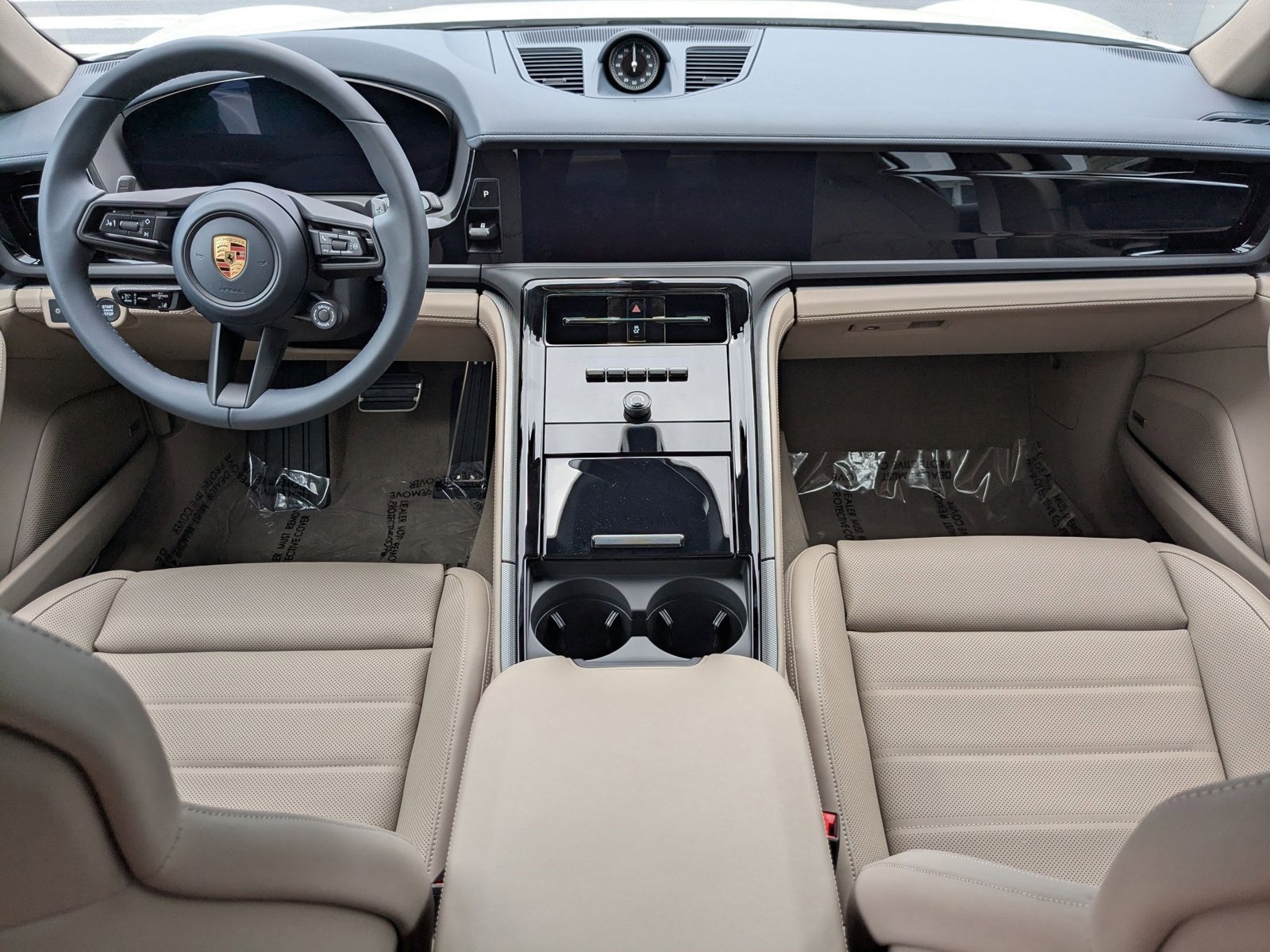 New 2025 Porsche Panamera 4 image 21