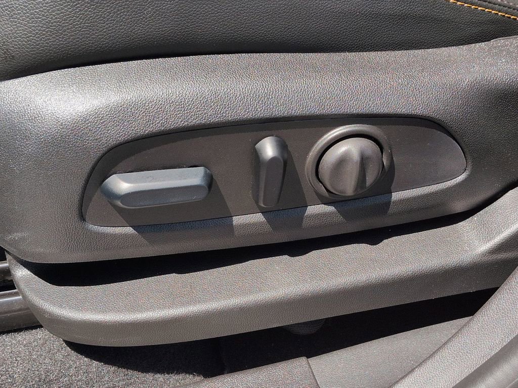 Used 2024 Chevrolet Equinox Premier FWD image 14