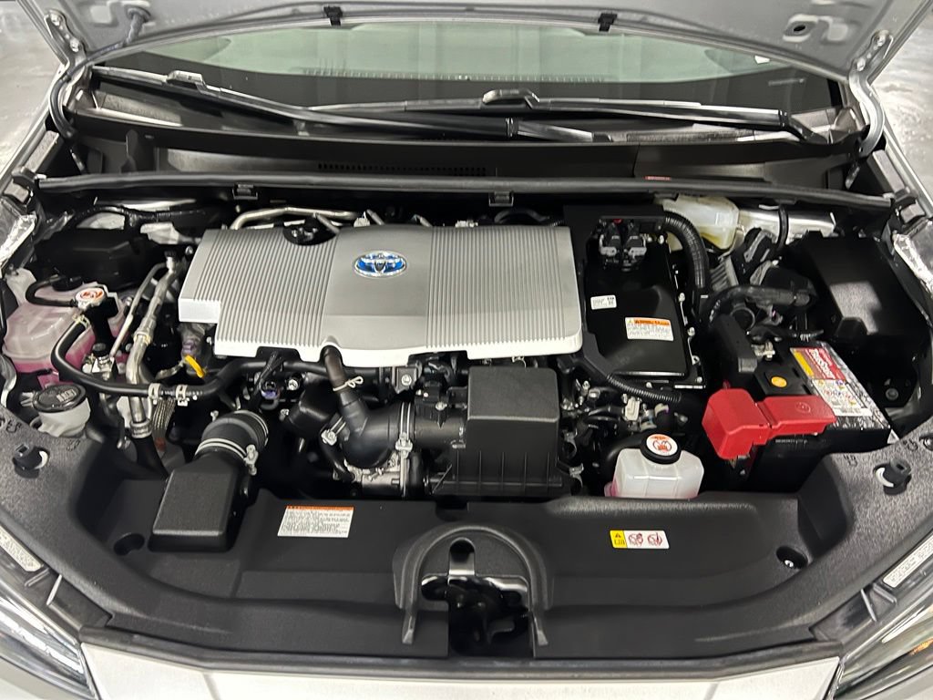 Certified 2022 Toyota Prius LE FWD image 37