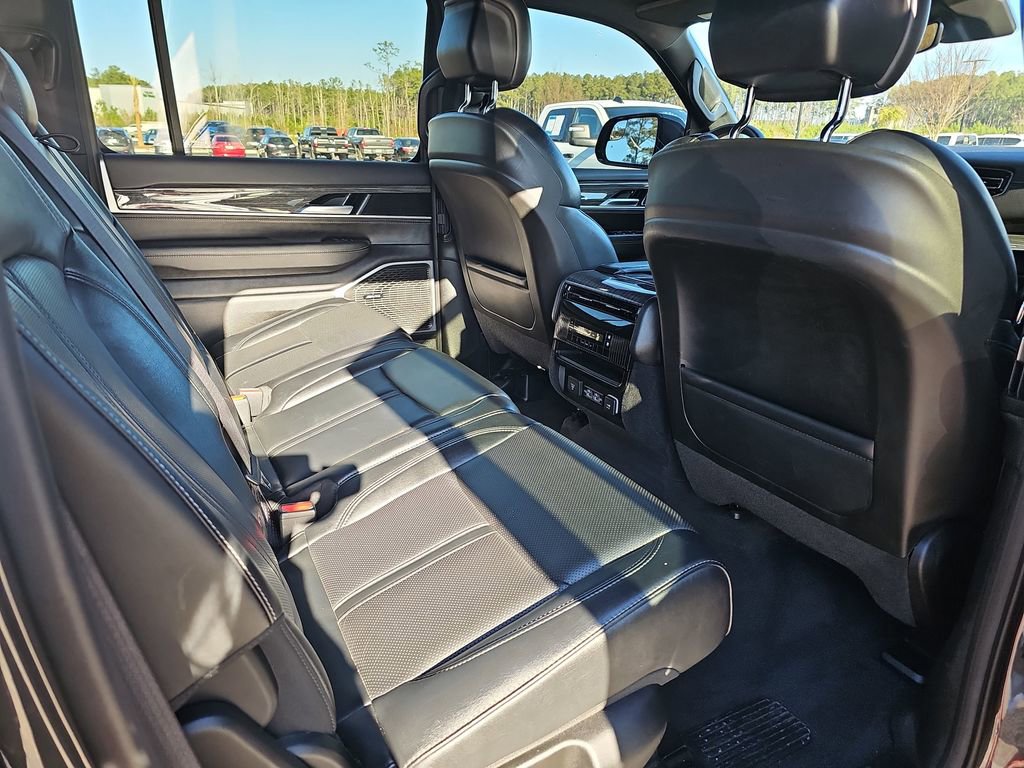 Used 2022 Jeep Wagoneer Series II w/ Premium Group I image 14