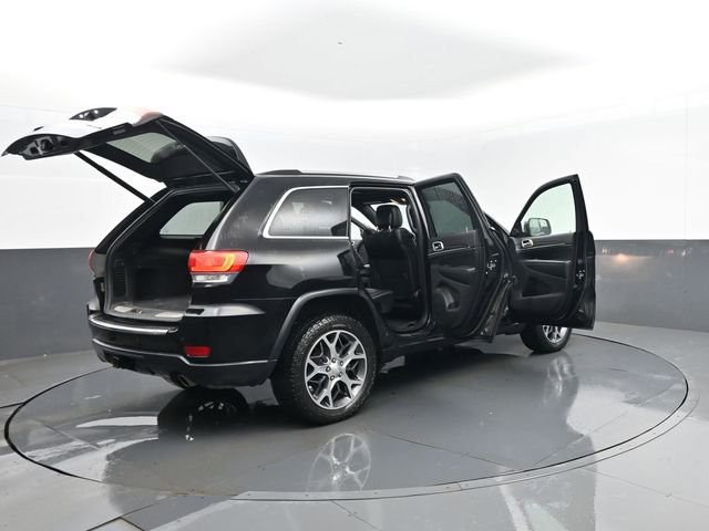 Used 2019 Jeep Grand Cherokee Limited w/ Trailer Tow Group IV AWD/4WD image 32
