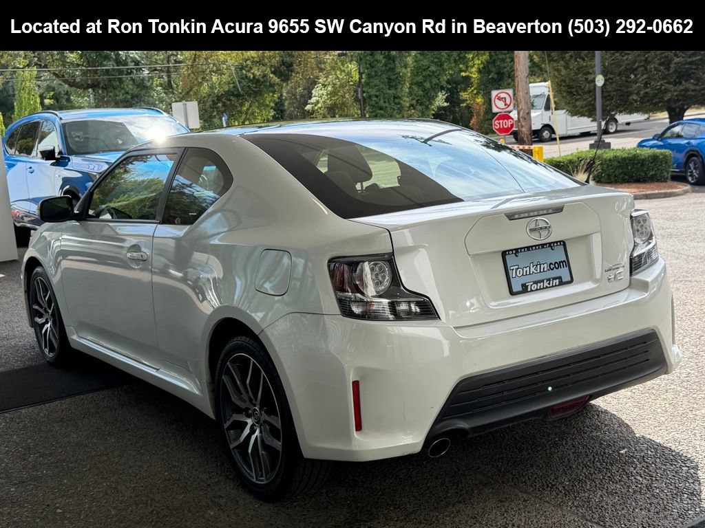 Used 2015 Scion tC FWD image 5