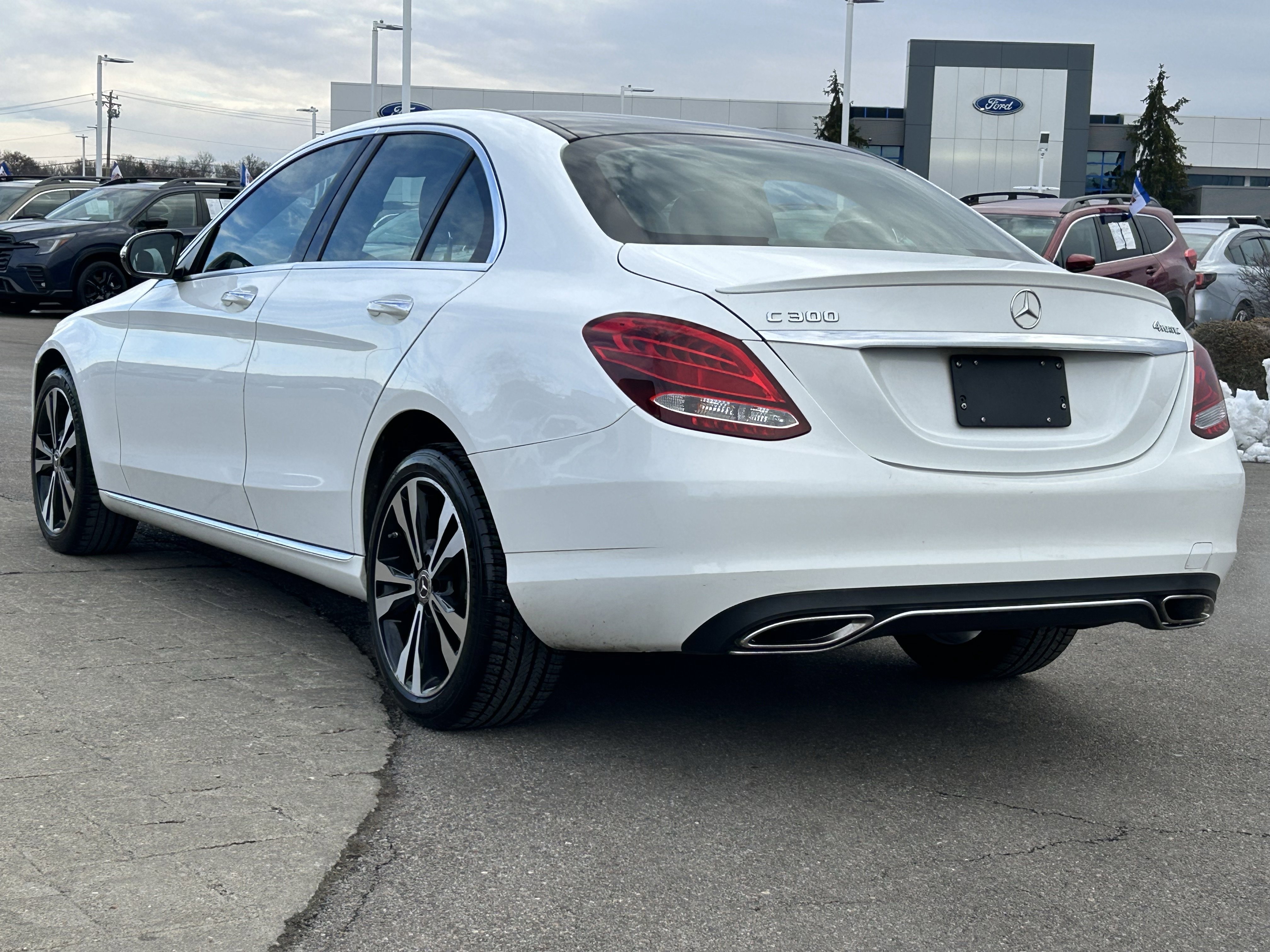 Used 2018 Mercedes-Benz C 300 4MATIC Sedan image 5