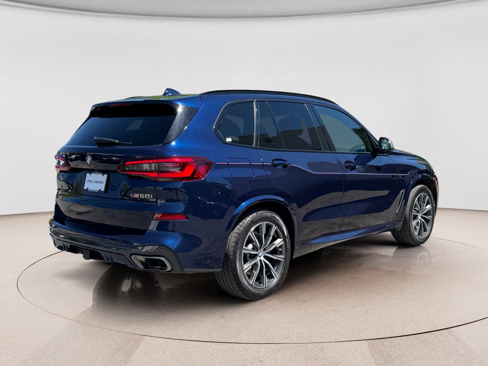 Used 2020 BMW X5 M50i w/ Executive Package AWD/4WD image 5