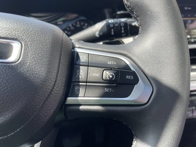 Used 2023 Jeep Compass Limited w/ Elite Group AWD/4WD image 21