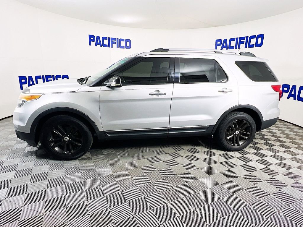 Used 2012 Ford Explorer XLT FWD image 4