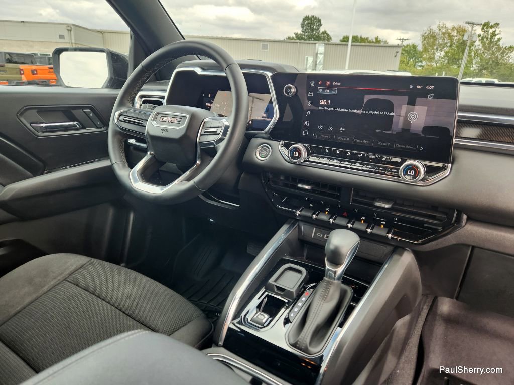 Used 2024 GMC Canyon Elevation w/ Convenience Package image 2