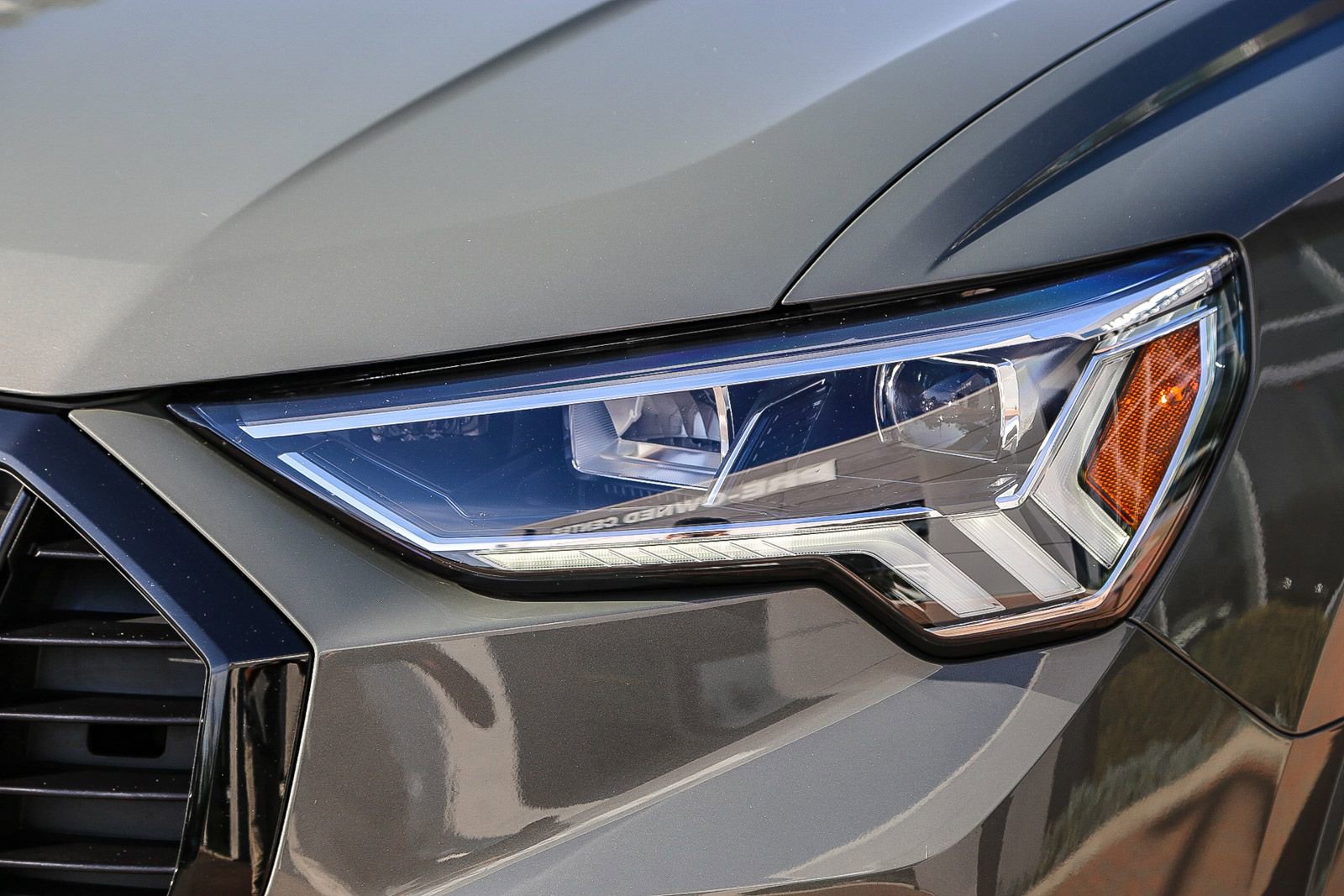 Used 2023 Audi Q3 2.0T Premium w/ Black Optic Sport Package image 4