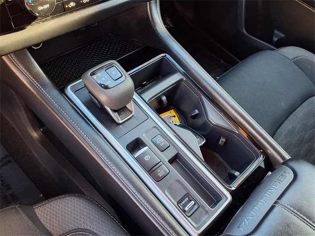 Used 2024 Nissan Pathfinder SV image 20