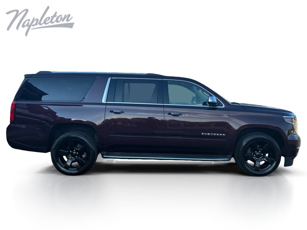 Used 2017 Chevrolet Suburban Premier AWD/4WD image 7