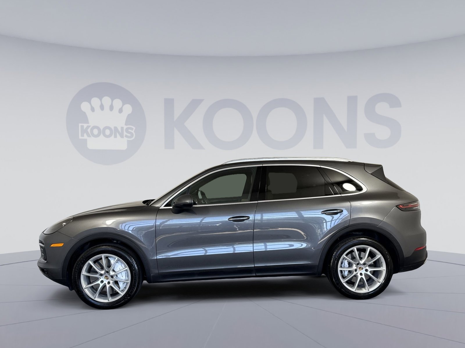 Used 2020 Porsche Cayenne AWD/4WD image 2