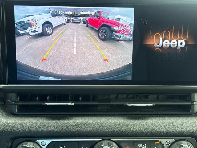 Used 2024 Jeep Wrangler Unlimited Sport AWD/4WD image 31