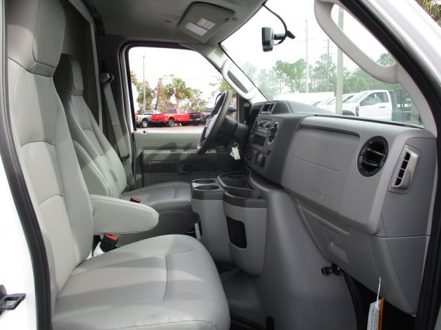 New 2025 Ford E-450 and Econoline 450 Super Duty w/ Power Equipment Group RWD image 18
