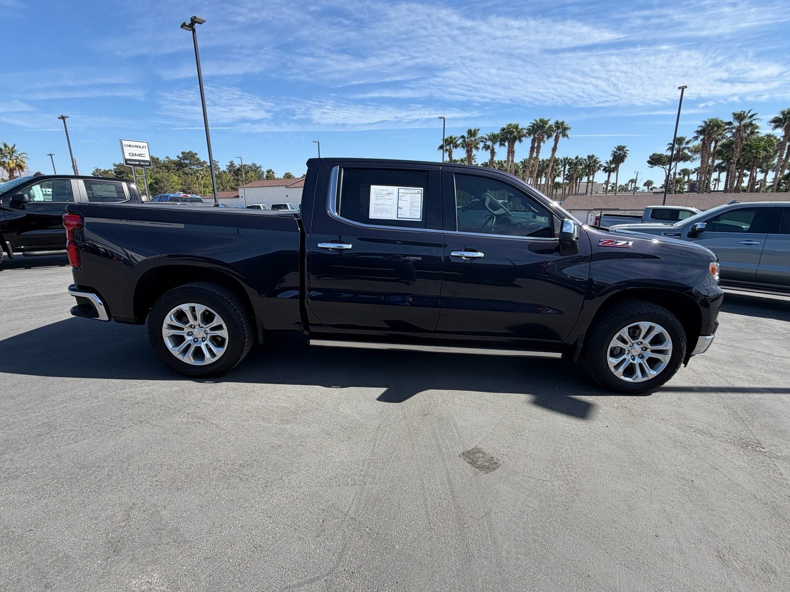 Used 2024 Chevrolet Silverado 1500 LTZ w/ Technology Package image 2