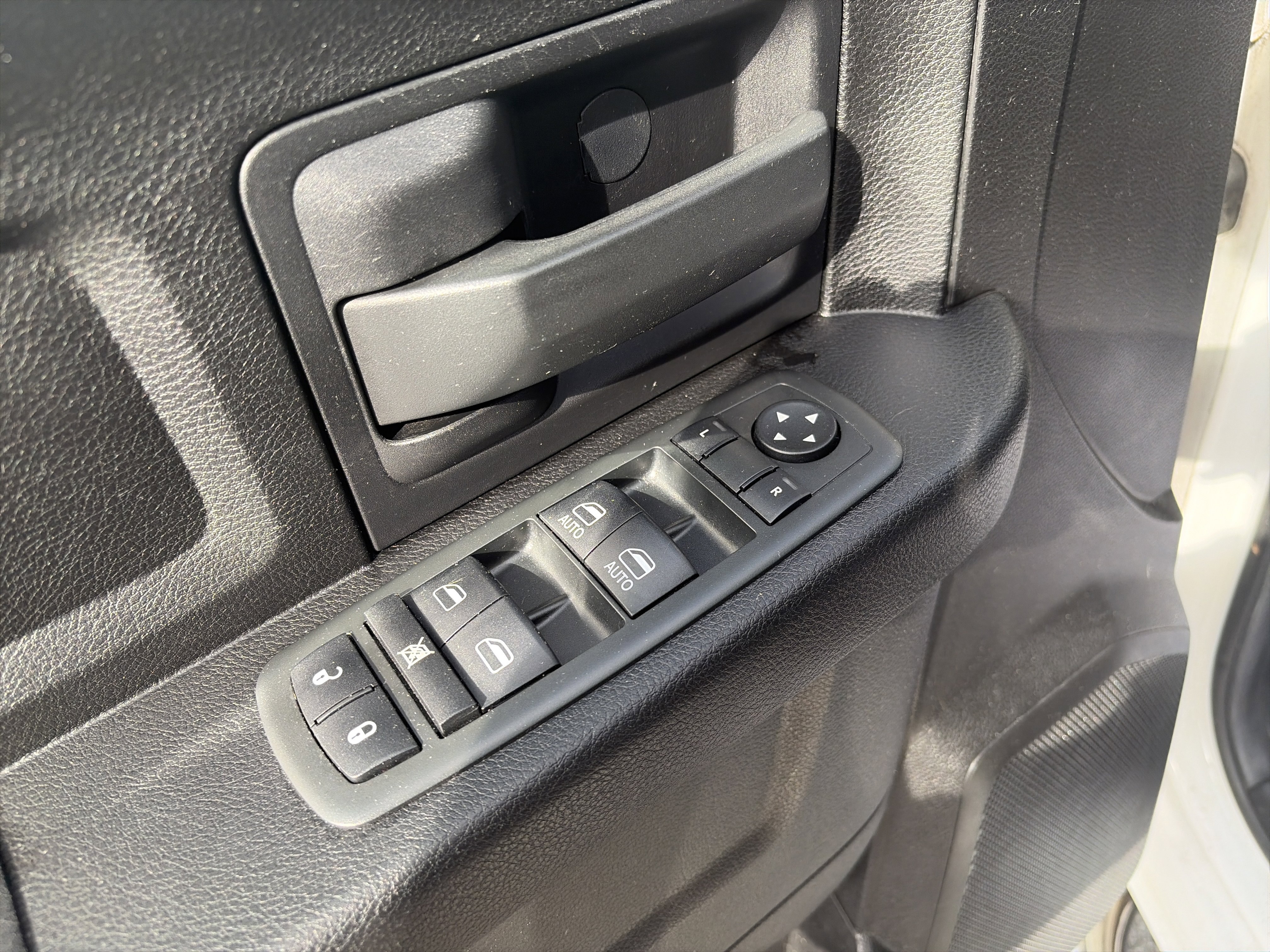 Used 2013 RAM 1500 Express AWD/4WD image 16
