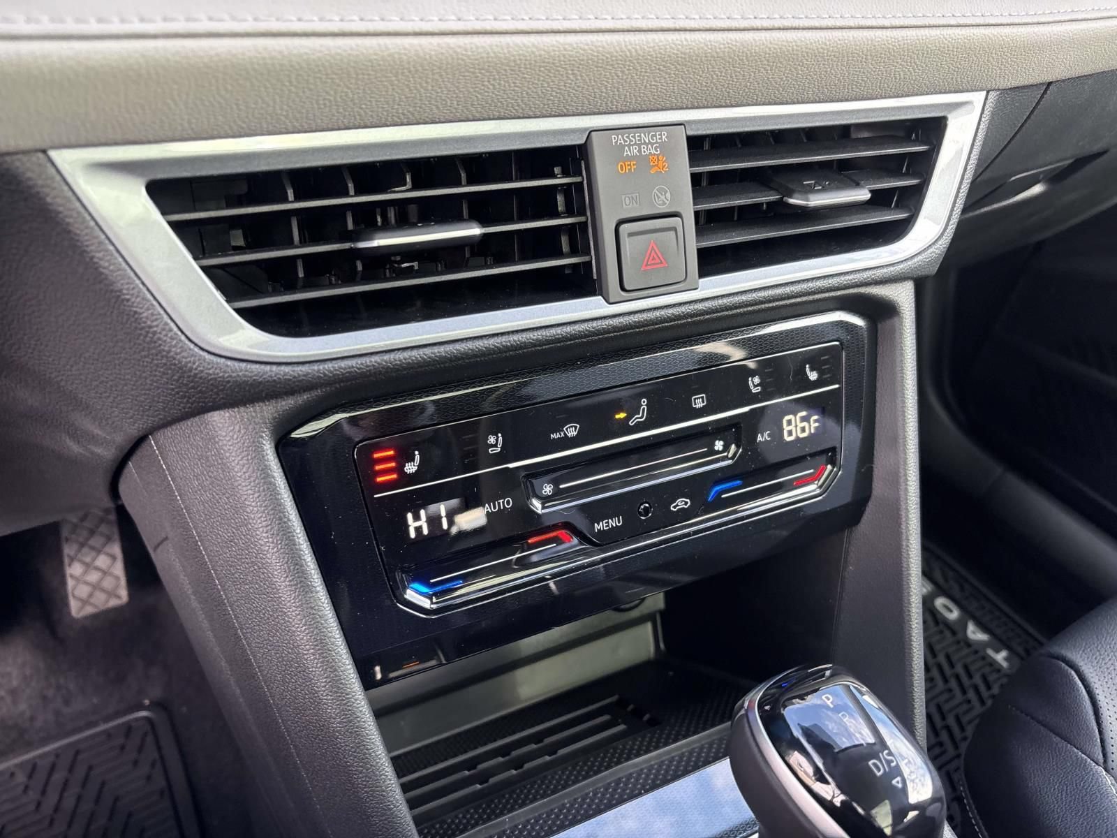 New 2026 Volkswagen Taos SEL AWD/4WD image 21