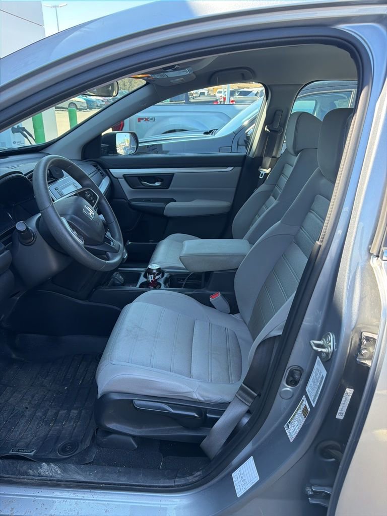Used 2017 Honda CR-V LX image 2