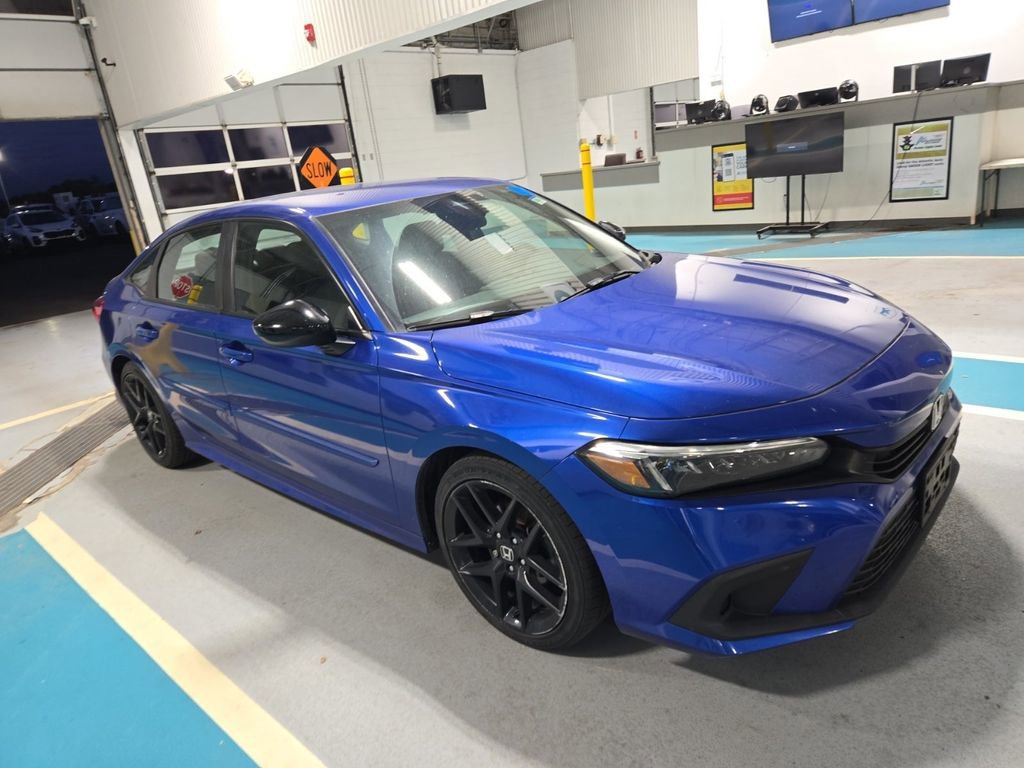 Used 2022 Honda Civic Sport image 3