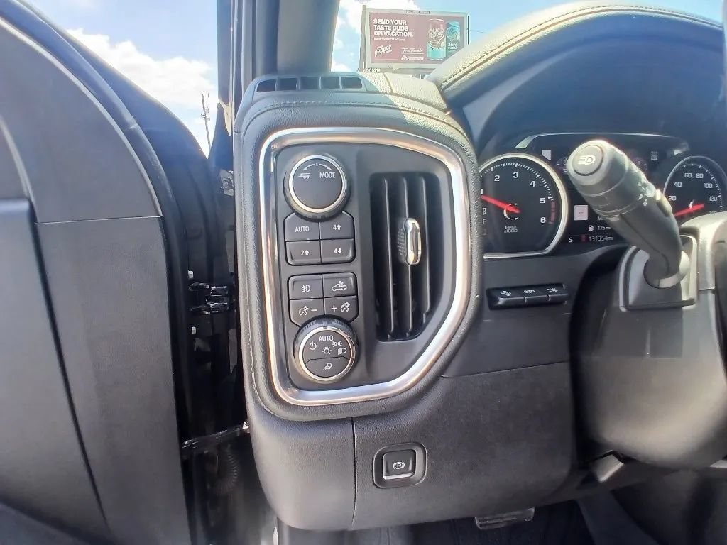Used 2020 Chevrolet Silverado 1500 High Country w/ Technology Package AWD/4WD image 27