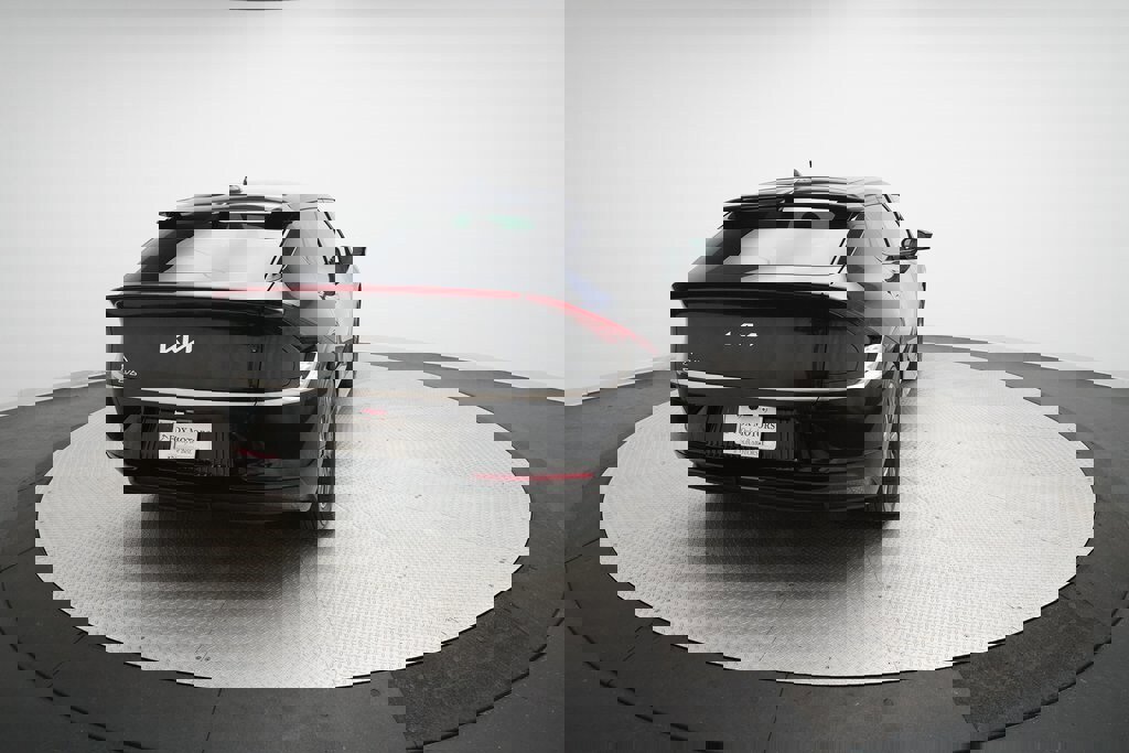 Used 2024 Kia EV6 Wind image 35