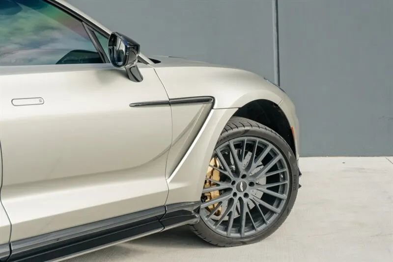 Used 2023 Aston Martin DBX 707 image 45