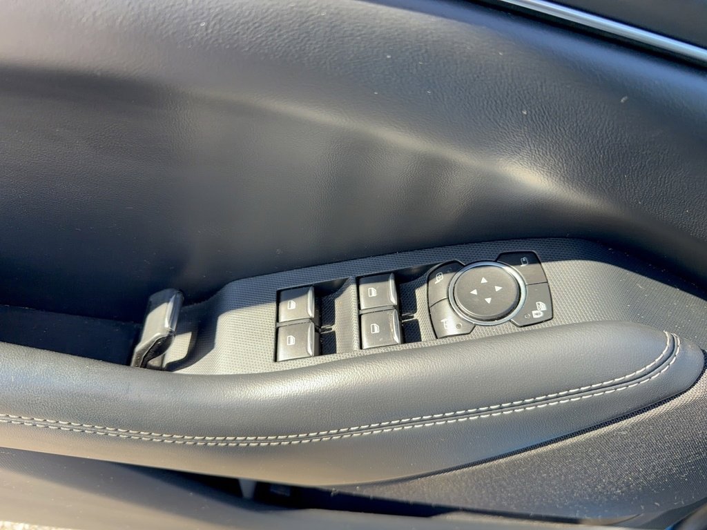 Certified 2022 Ford Mustang Mach-E Select w/ Comfort/Technology Package image 9