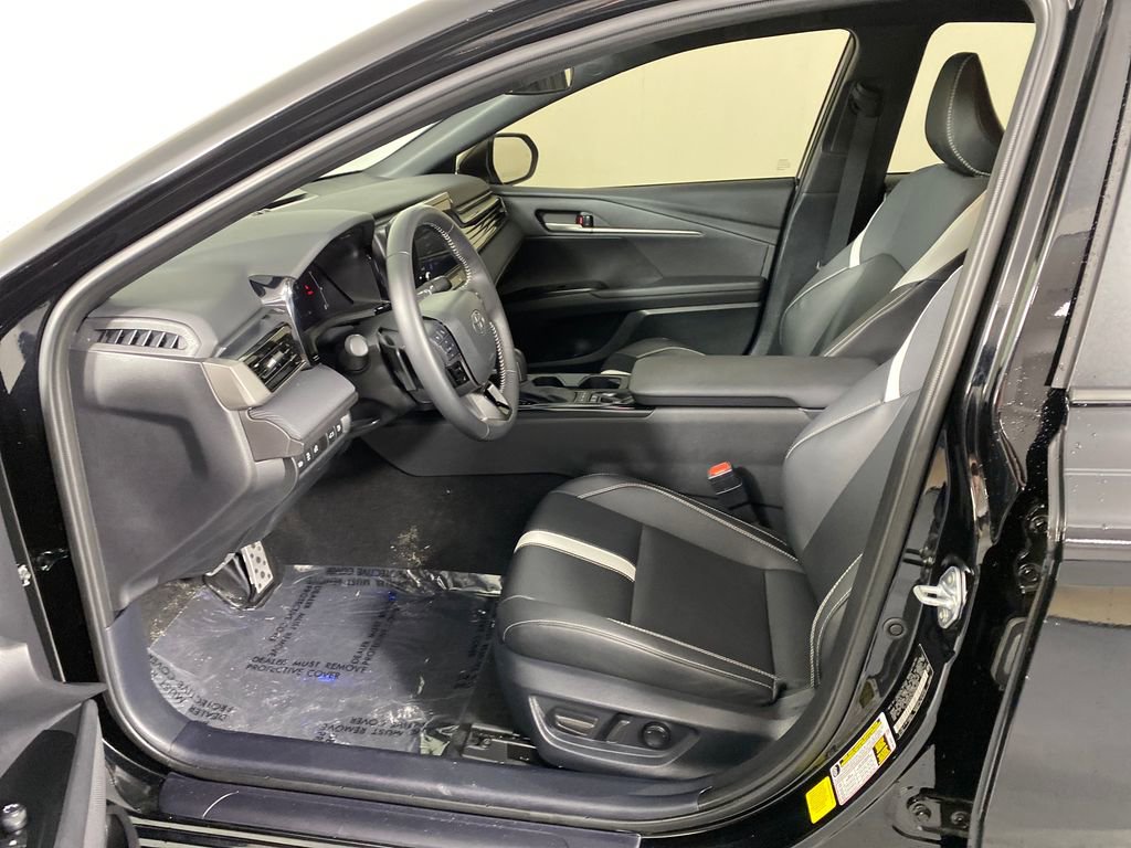 Certified 2025 Toyota Camry SE image 7
