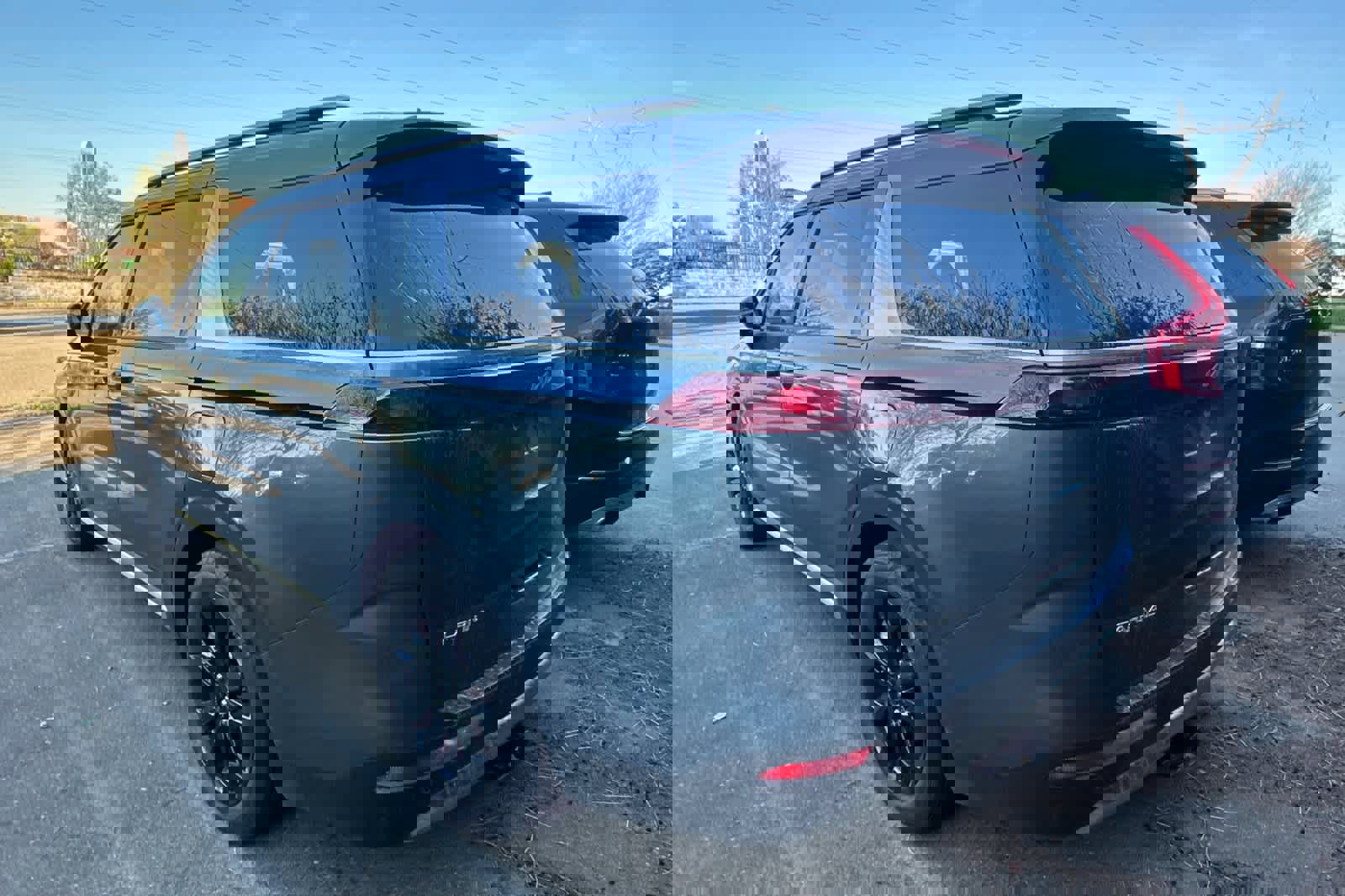 Used 2024 Kia Carnival SX image 4