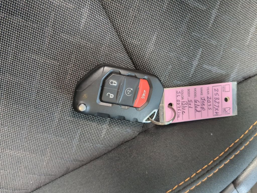 Used 2025 Jeep Gladiator Mojave w/ Convenience Group image 51