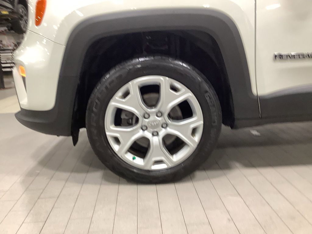 Used 2020 Jeep Renegade Limited image 29