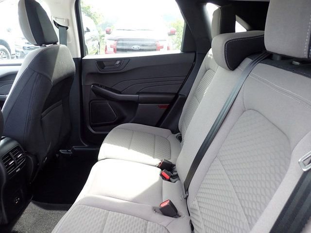 Used 2022 Ford Escape SE w/ Cold Weather Package image 17