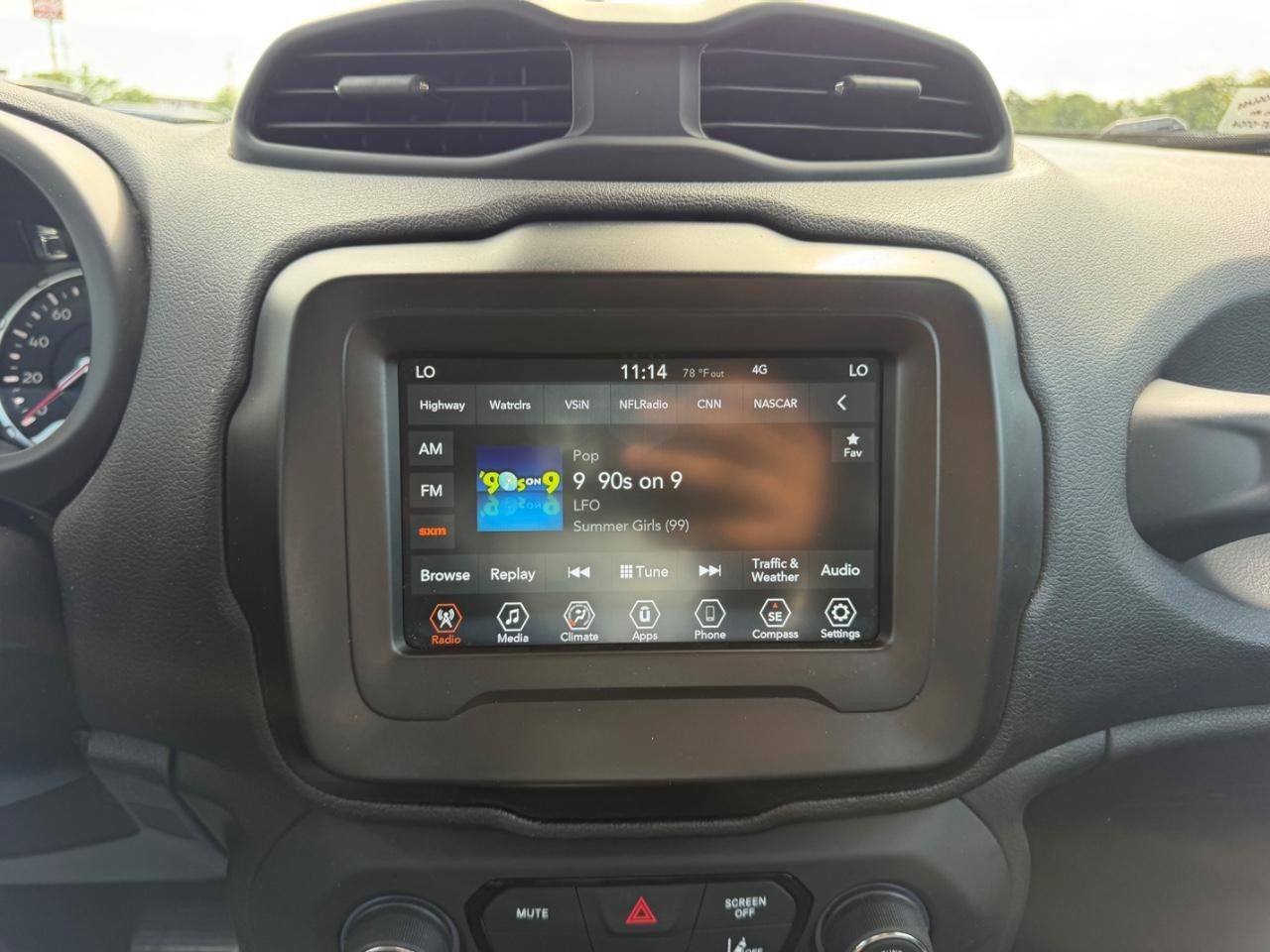 Used 2021 Jeep Renegade Sport AWD/4WD image 14